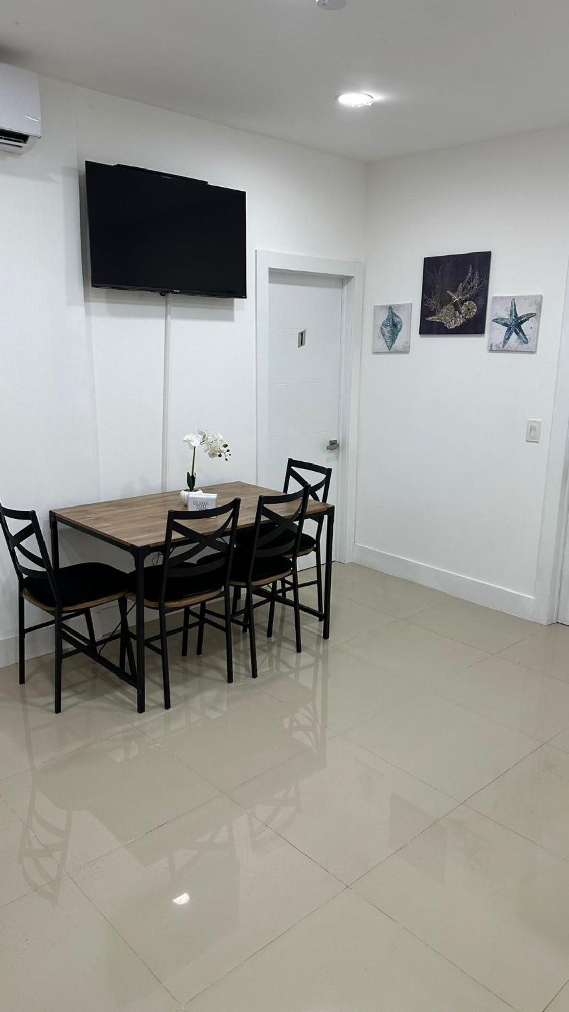 103 Miami Shared Rooms For Men Central Comfortable, Affordable מראה חיצוני תמונה